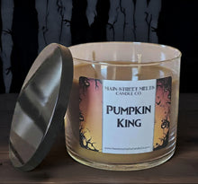 PUMPKIN KING Candle 18oz