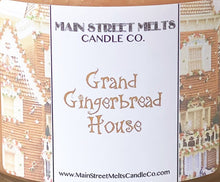 GRAND GINGERBREAD HOUSE Candle 18oz
