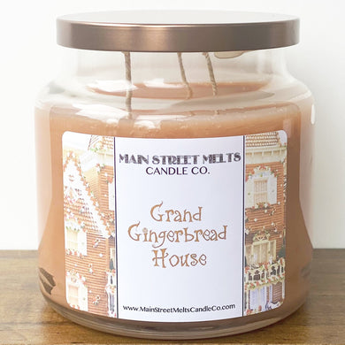 GRAND GINGERBREAD HOUSE Candle 18oz